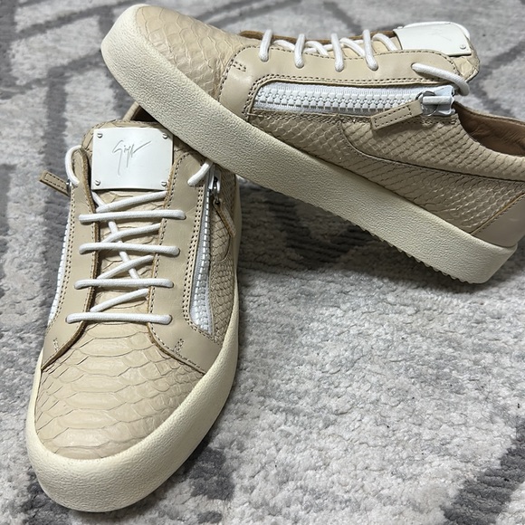 Authentic Guisseppe Zanoti Leather low top sneakers Beige - Picture 4 of 5